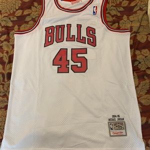 Mitchell &. Ness bulls Jordan Jersey